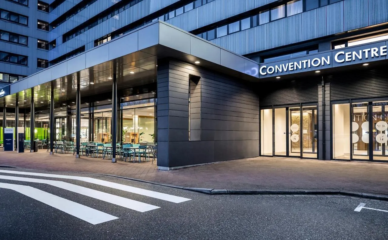 Novotel Amsterdam City Hotel